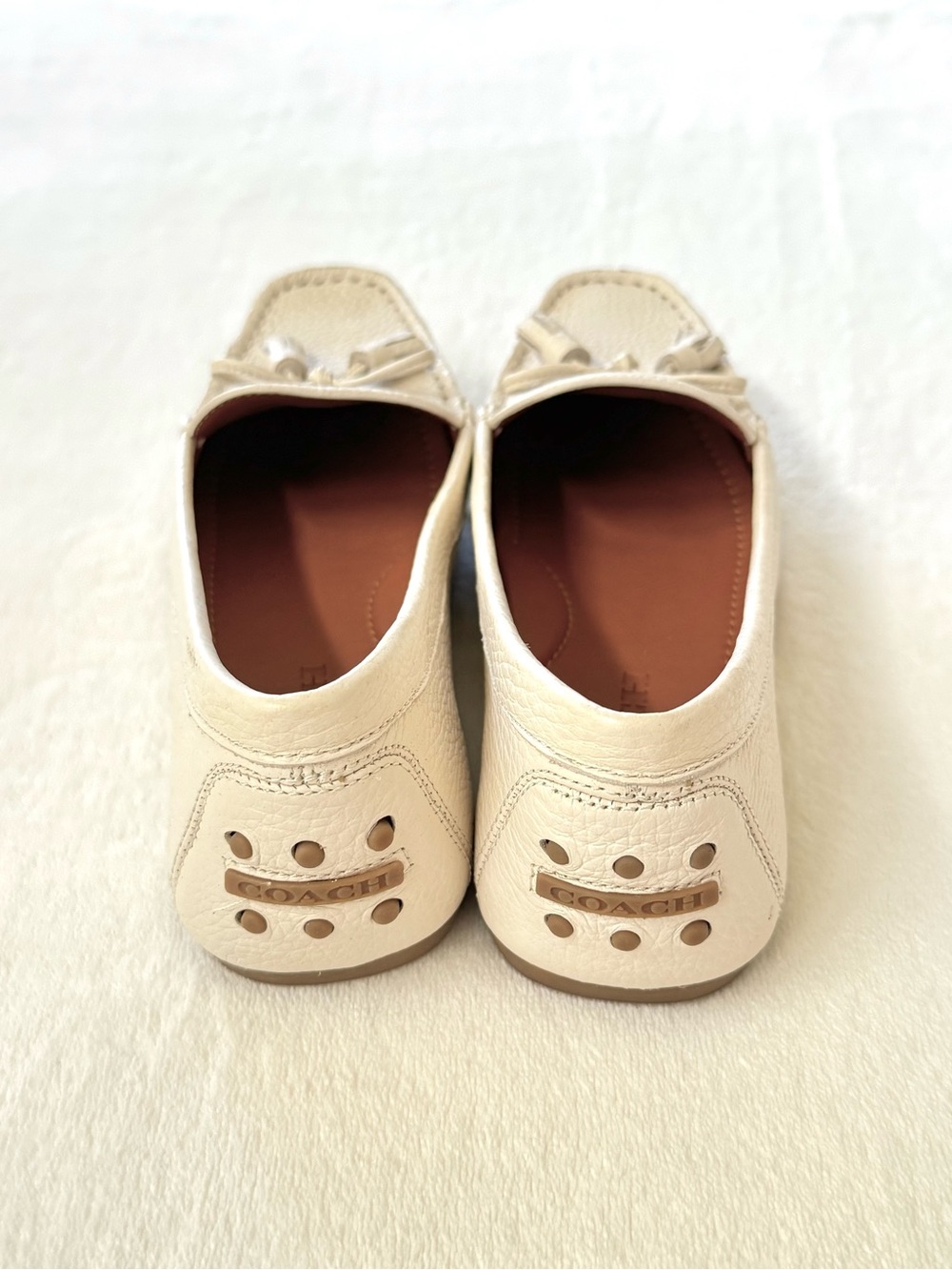 Coach Cream Leather Bow Tassel Loafers - Picture 5 of 12